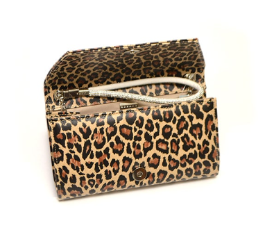 B001 Soft Leopard